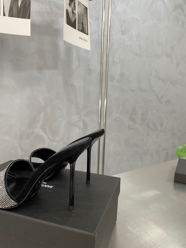 Y*L lucking evening mule