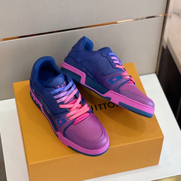 l0*is V*t0n trainer sneaker