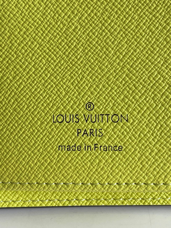 l0*is V*t0n brazza wallet