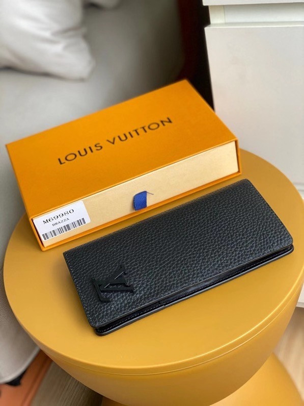 l0*is V*t0n brazza wallet