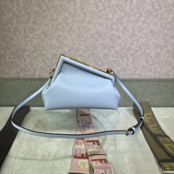 F**di first small-26-18-9.5cm