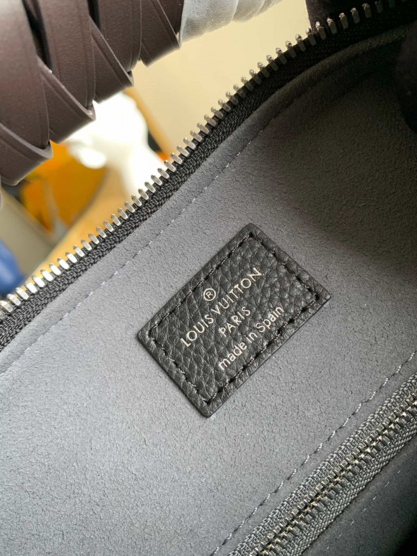 l0*is V*t0n beaubourg hobo mm