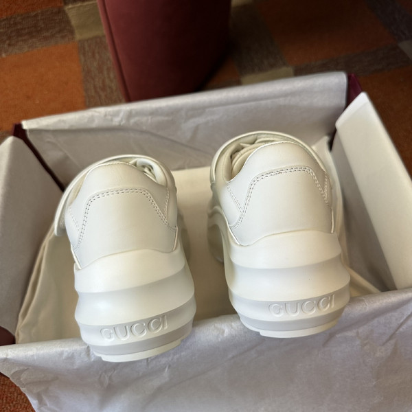 G*u*i men&women sneakers