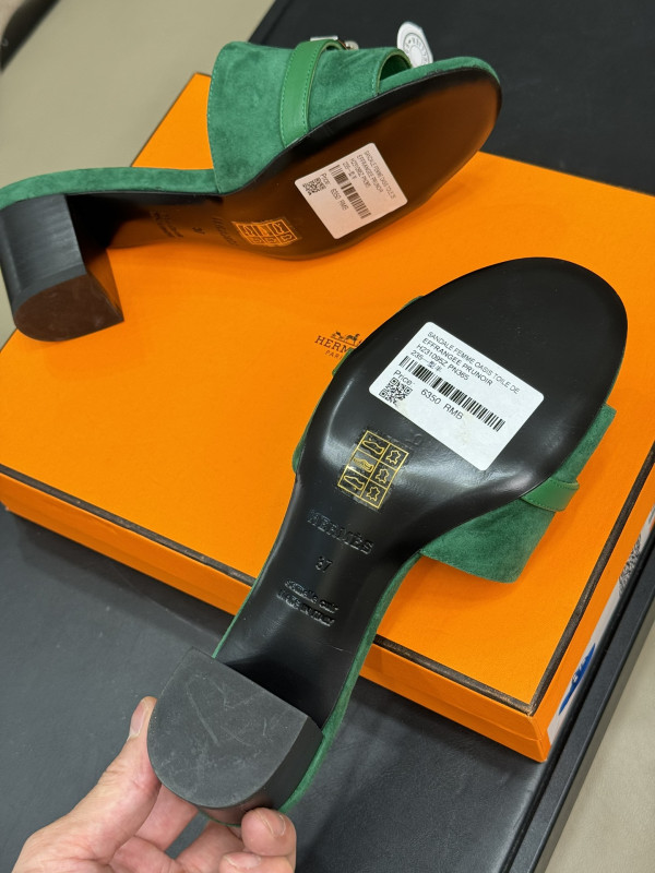 H**mes sandal