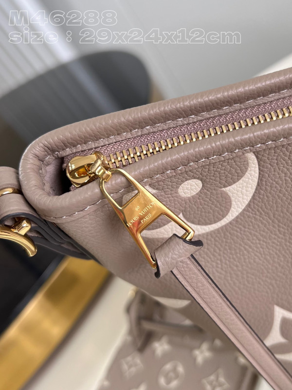 l0*is V*t0n carryall pm-29*24*12cm