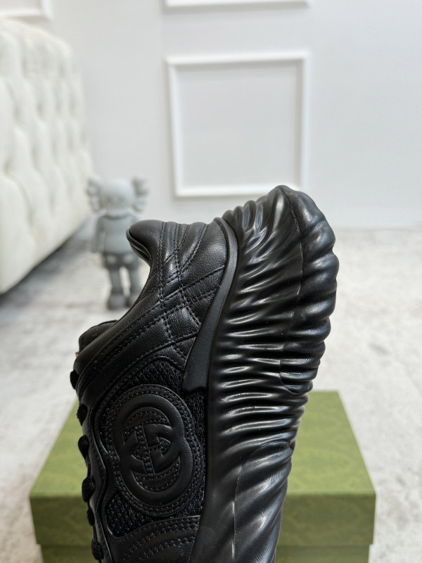 G*u*i ripple sneaker