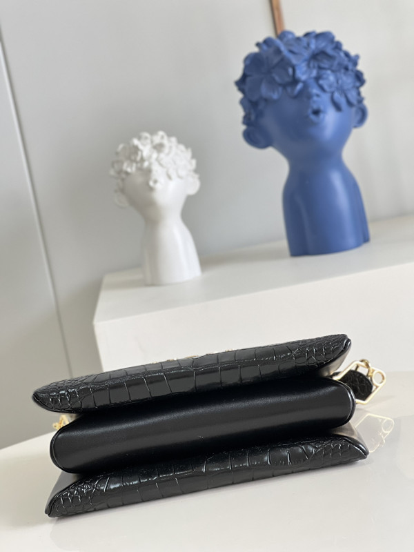 l0*is V*t0n coussin pm-26*20*12cm