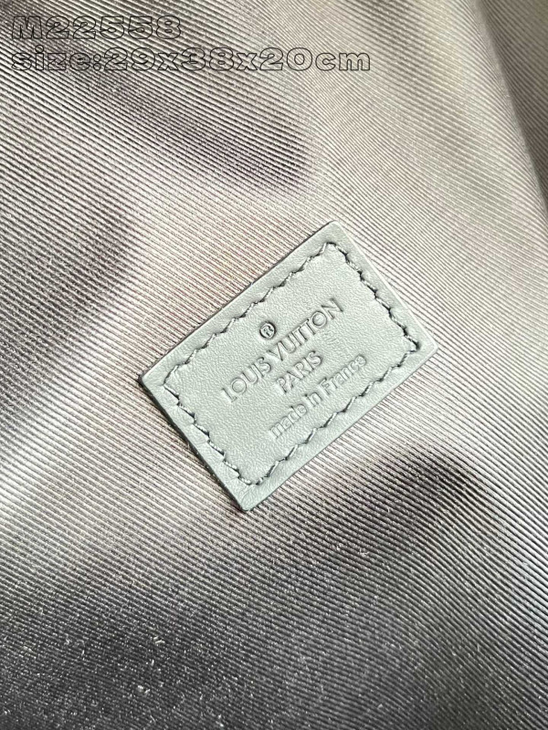 l0*is V*t0n discovery backpack pm-29*38*20cm