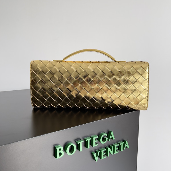 bo*te*ga Ve*ne*ta long clutch andiamo with handle-31*13*3cm