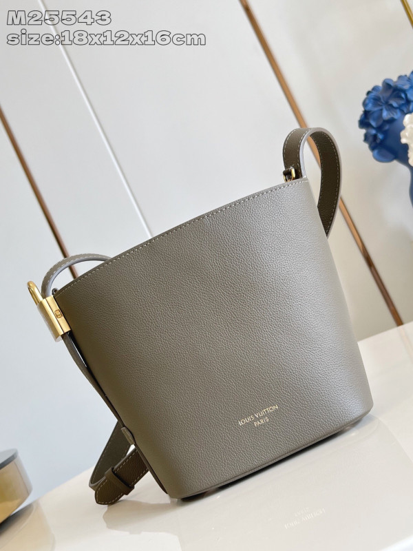 l0*is V*t0n low key all in bb