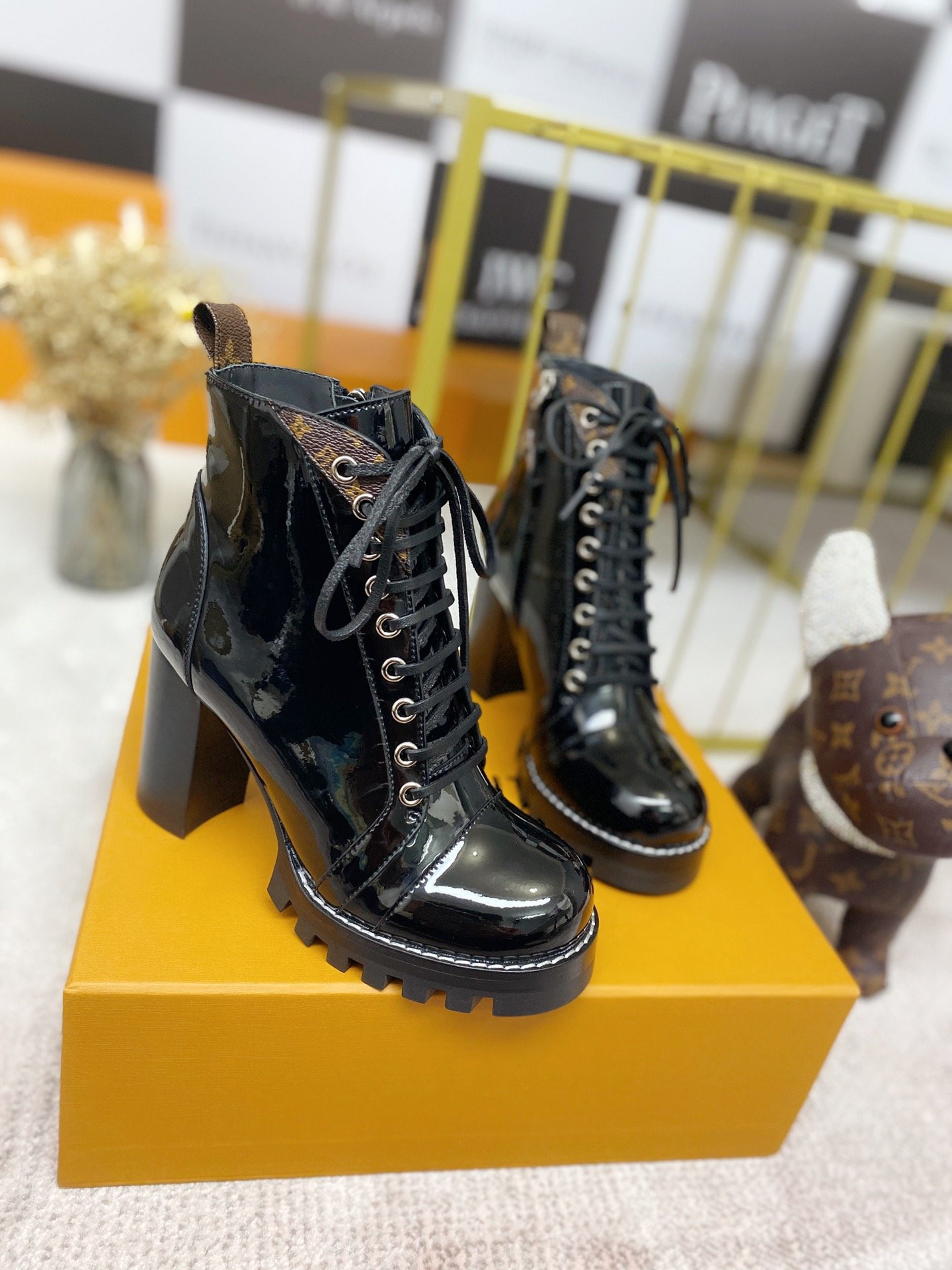 l0*is V*t0n star trail ankle boot